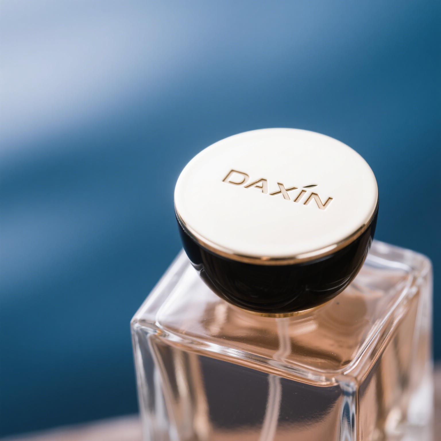 perfume bottle lid