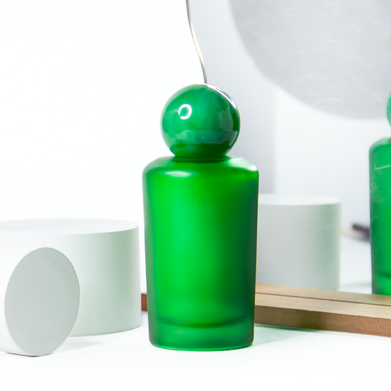 Empty 30ml 50ml 100ml Frosted Green Glass Spray Perfume Fragrance Bottle with Ball-Shaped Cap
