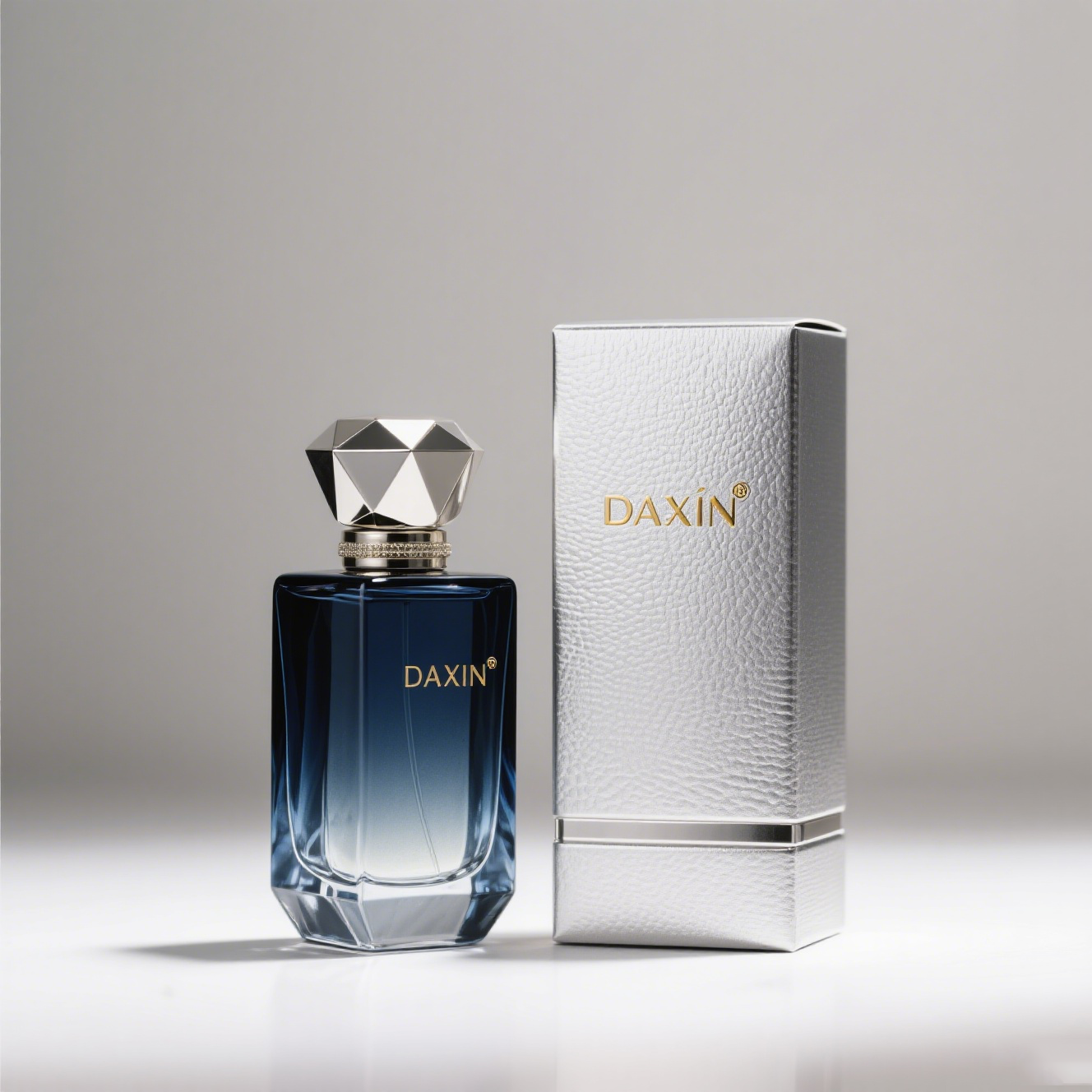 Custom Design Unisex 15mm Unique Shape Luxury Glass Perfume Bottle with Atomizer for Men Women