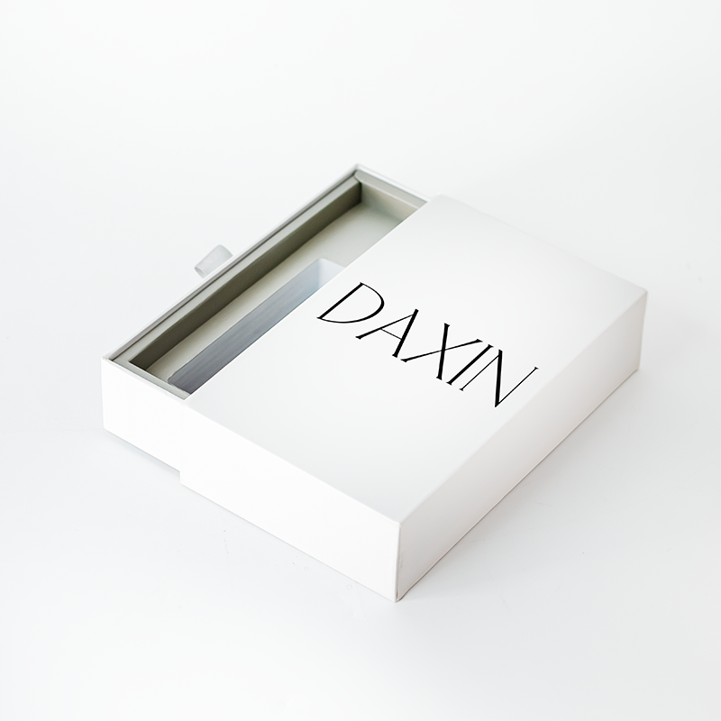 Luxurious 30ml Rectangle Glass Perfume Bottle Empty with Pump Sprayer Handbag and Boxed Packaging