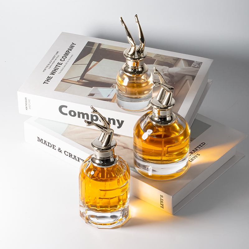 Global Wholesale 25ml 90ml 95ml Women's Eau De Parfum Floral Perfume Spray Bottle