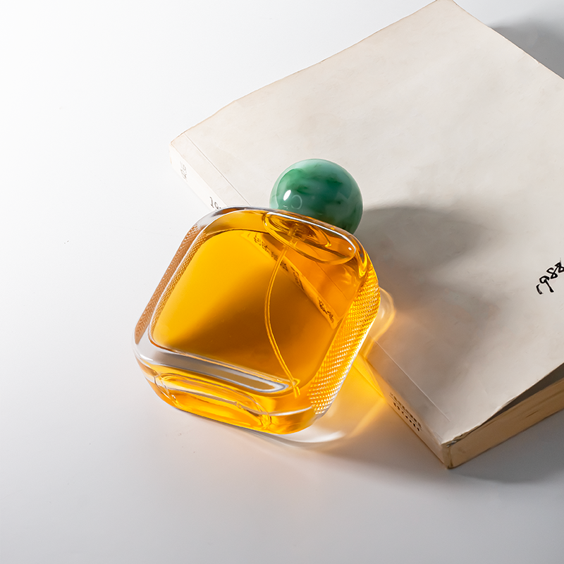 Exquisite Retro 30ml Flat Square Transparent Glass Bottle Perfume Atomizer Bottle in Stock