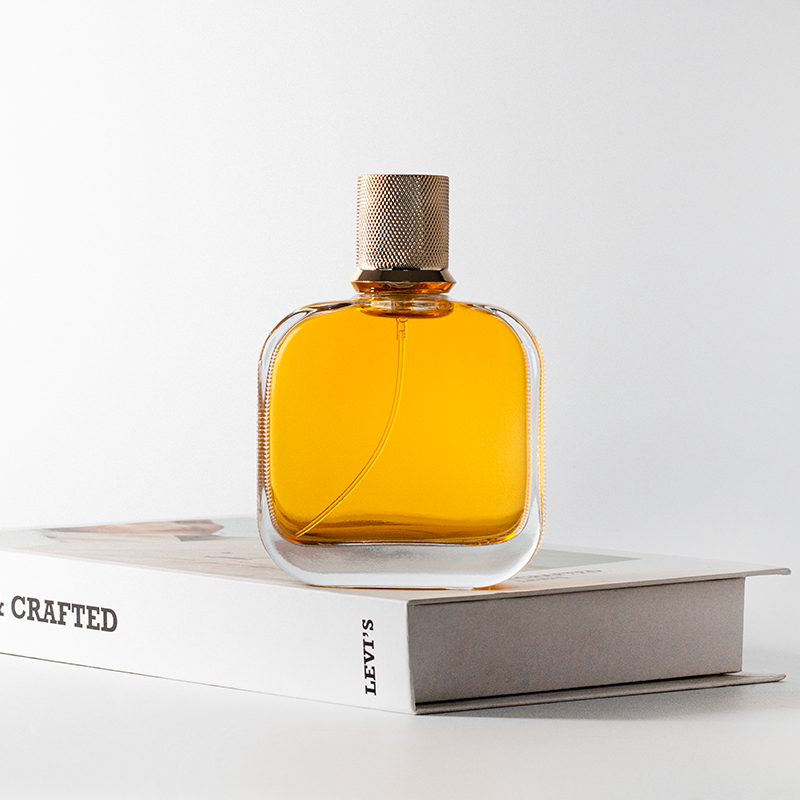 Cosmetic Round Corner Square 30ml 50ml 100ml Thick Bottom Spray Perfume Bottle with New Zinc Alloy Lids