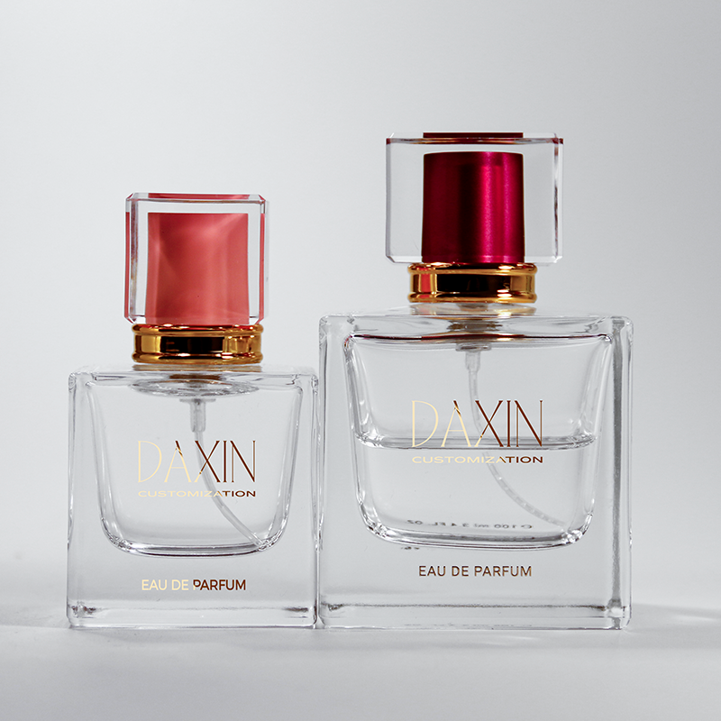 Китай Квадратный флакон для духов класса люкс, 30 мл, стеклянный, пустой, многоразового использования, с помпой и акриловой крышкой., производитель