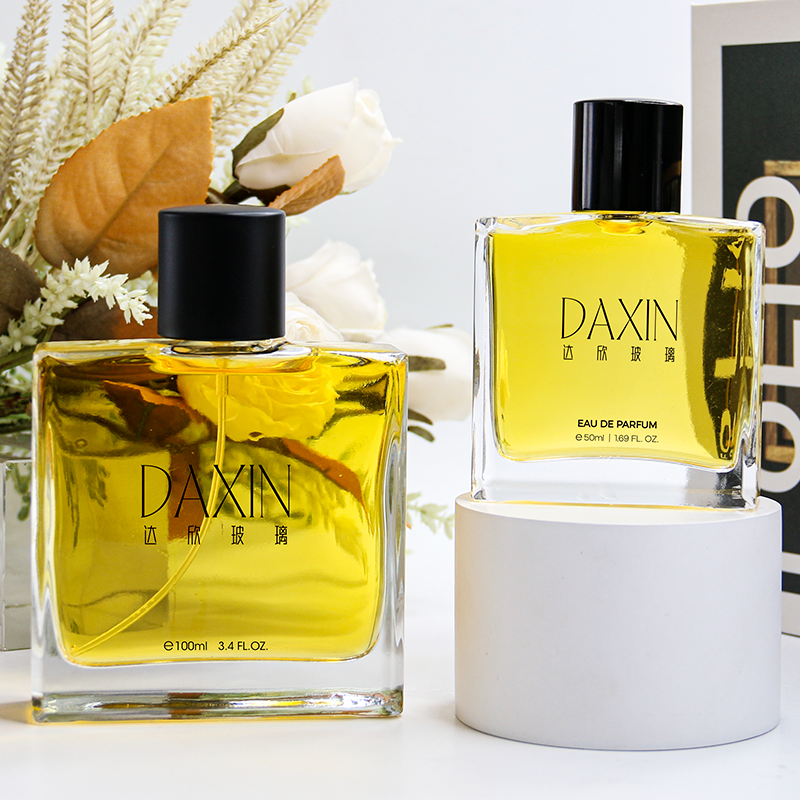 Custom Logo Luxury Perfume Bottle 50ml Empty Glass Brand Perfume in Empty Perfume Bottles