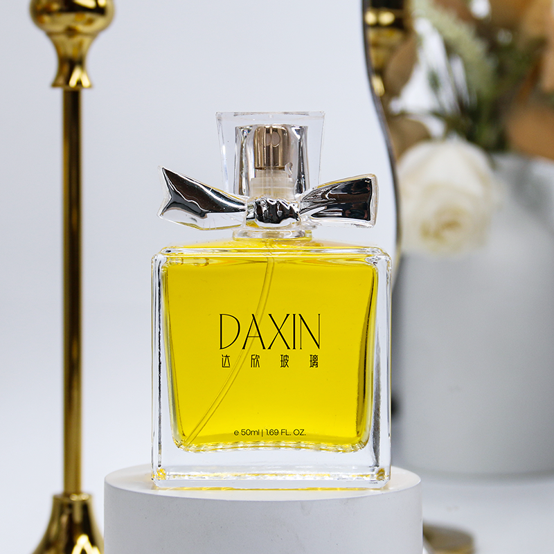 Hot Selling Empty Perfume Glass Bottles 30ml 50ml 100ml Rectangular Perfume Bottle with Custom Logo