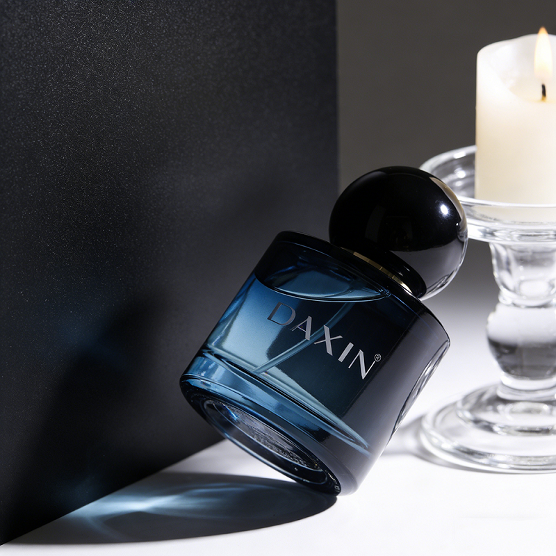 Industrial 30ml 50ml 100ml Customized Color Thick Bottom Glass Perfume Bottle Blue Perfume Bottle