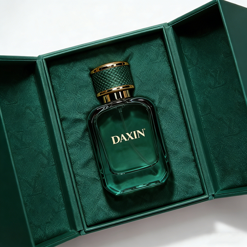 Unique Colored Green 50ml Square Perfume Glass Bottles with Gift Box Portable Leather Cover Cap