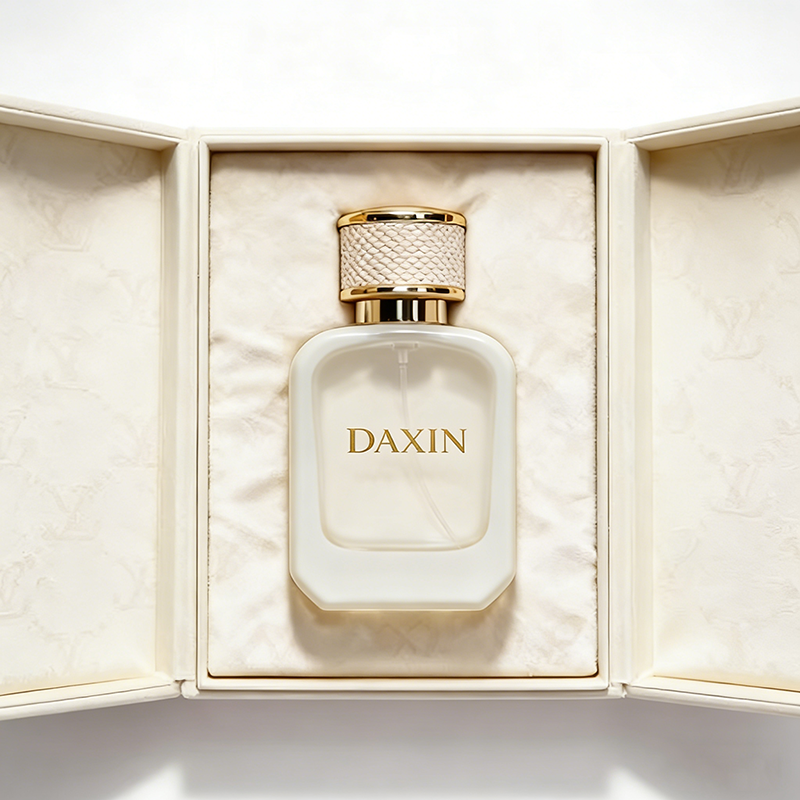 Unique Colored Green 50ml Square Perfume Glass Bottles with Gift Box Portable Leather Cover Cap