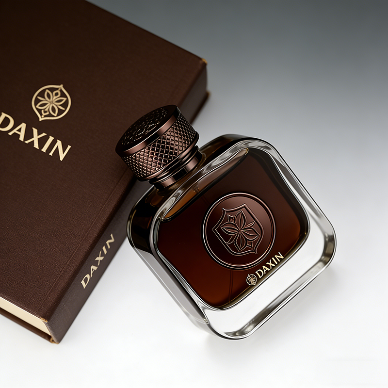 Luxury Crystal Glass Perfume Bottle Cologne Glass Bottle Portable Custom Zamac Cap Parfum Bottle