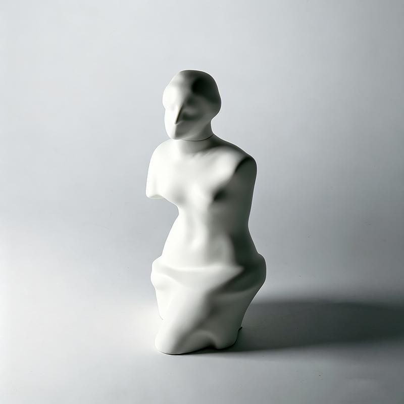 From Venus Statue to Luxury Perfume Bottle: DAXIN GLASS's Design Iteration Journey