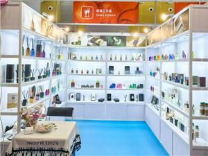DAXIN GLASS Impresses Global Buyers at the 139th Canton Fair with Innovative Perfume Bottle and Diffuser Bottle Designs