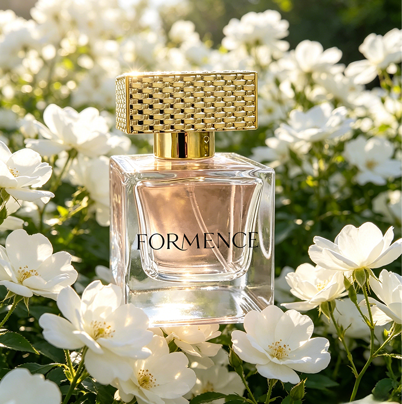 50ml Clear Empty Cosmetic Glass Perfume Bottle Flat Square Perfume Bottle Refill with Gold Sealing Cap