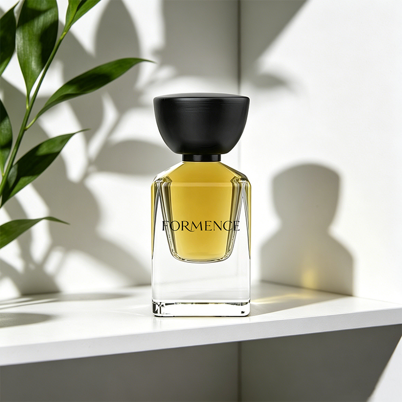 Unique Perfume Bottle 30ml Square Heavy Base Empty Refillable Niche Perfume Spray Bottle with Wood Cap