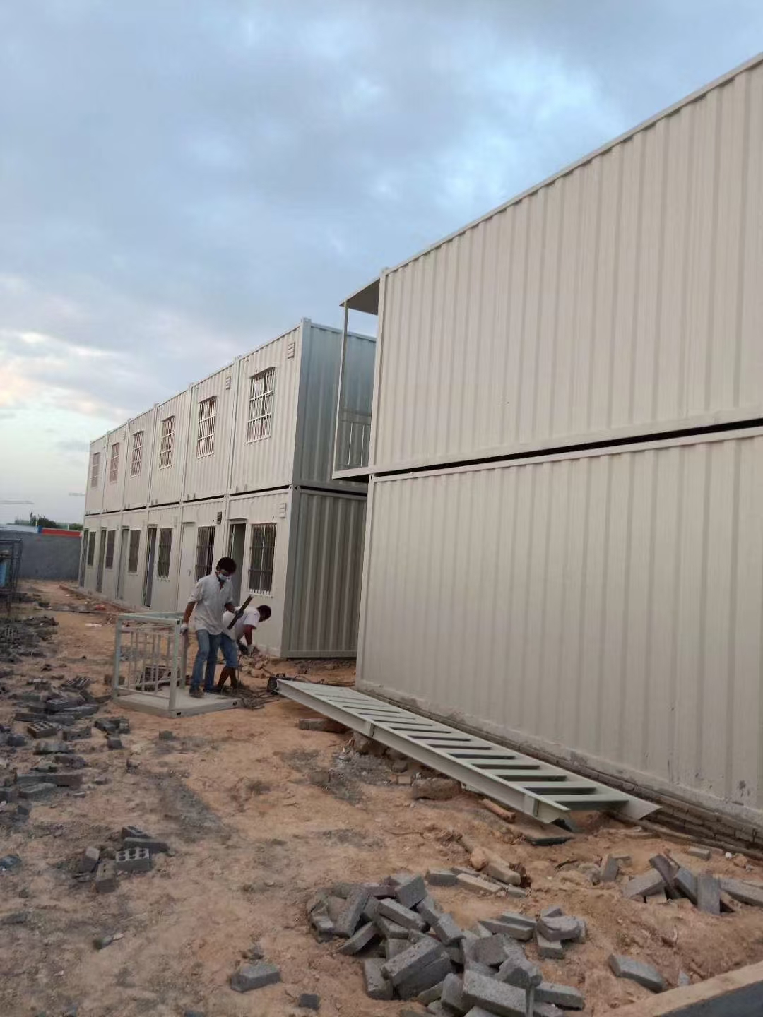 Fixed Wave Wall Panel Container House