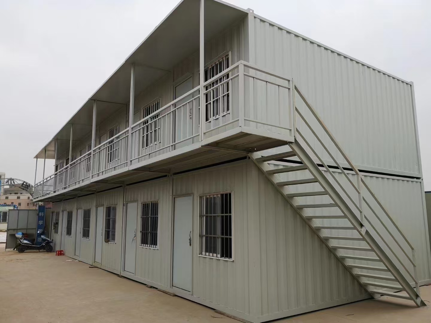 Fixed Wave Wall Panel Container House