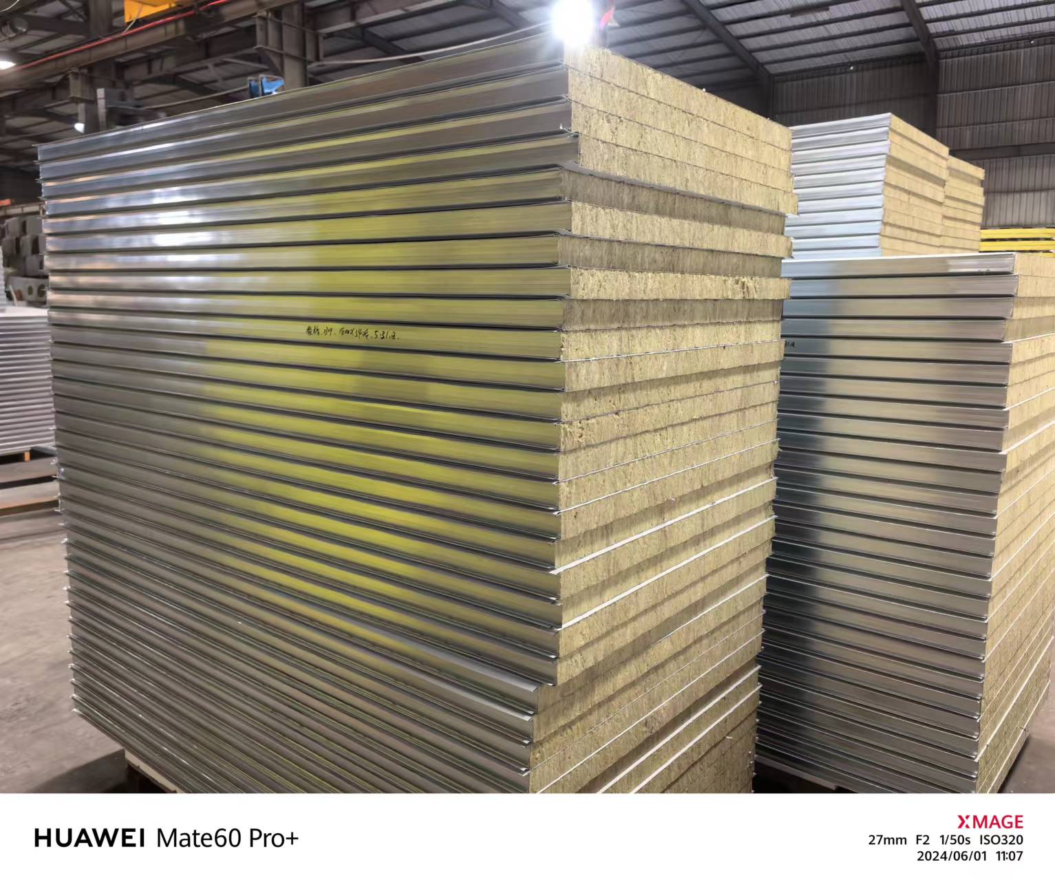 Color Steel Glass Magnesium Composite Plate Sandwich Panel