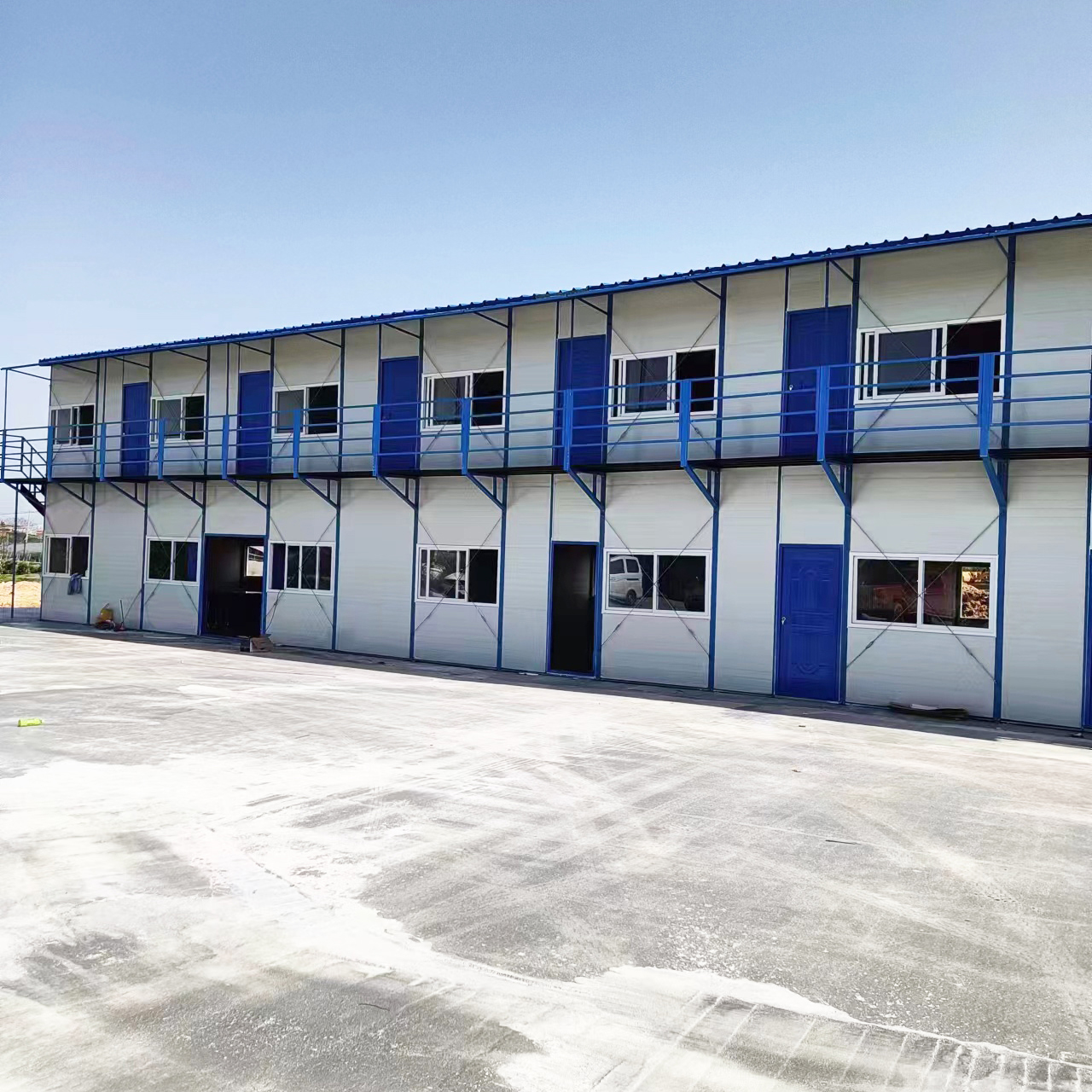 Pabrik Rumah Kontainer Prefabrikasi Atap Miring – Lanen