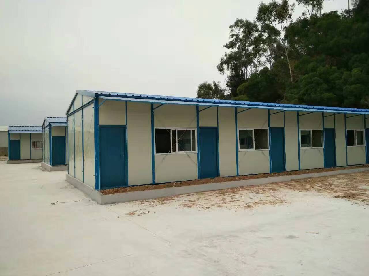 expandable container