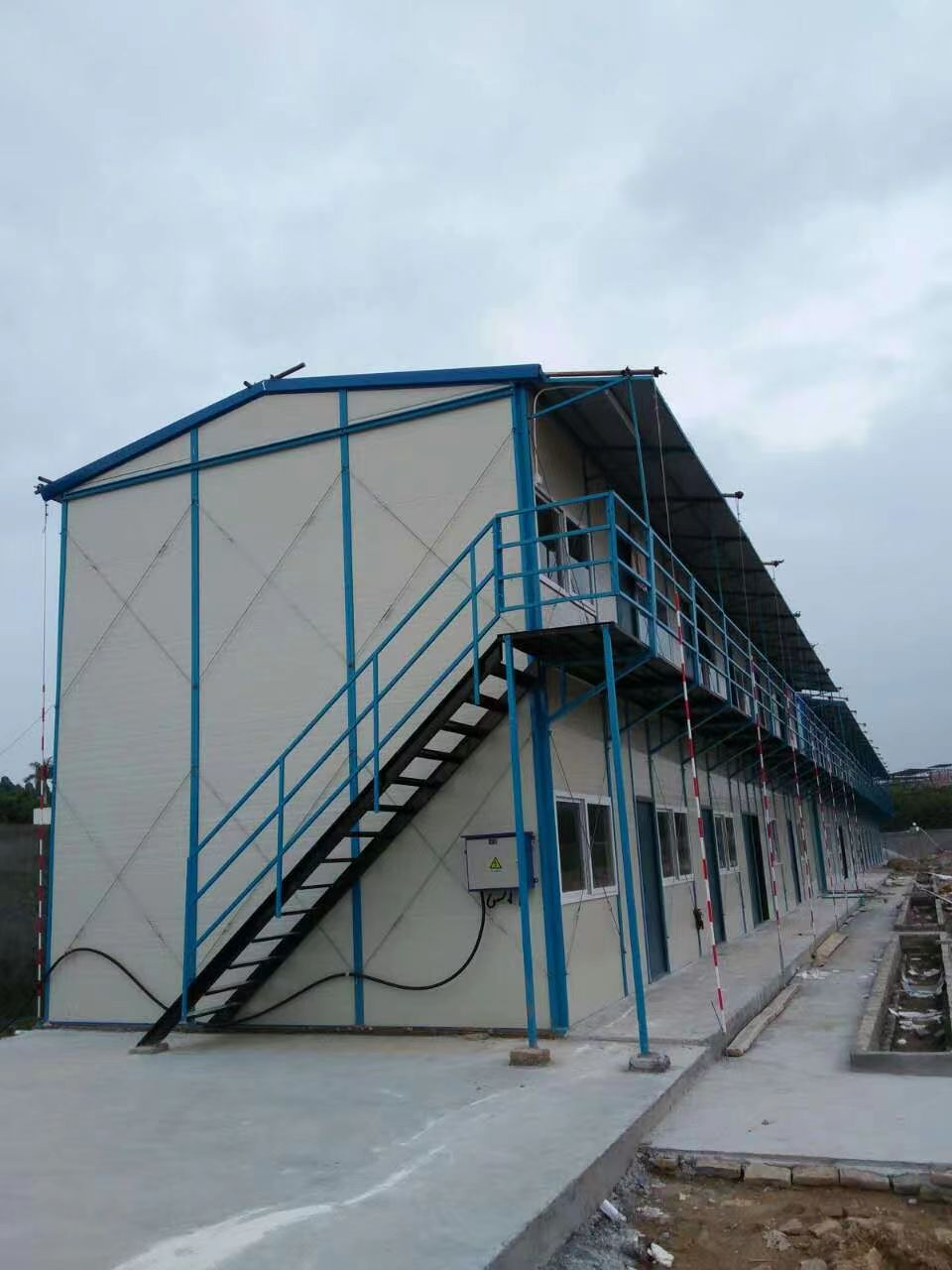 Expandable Container