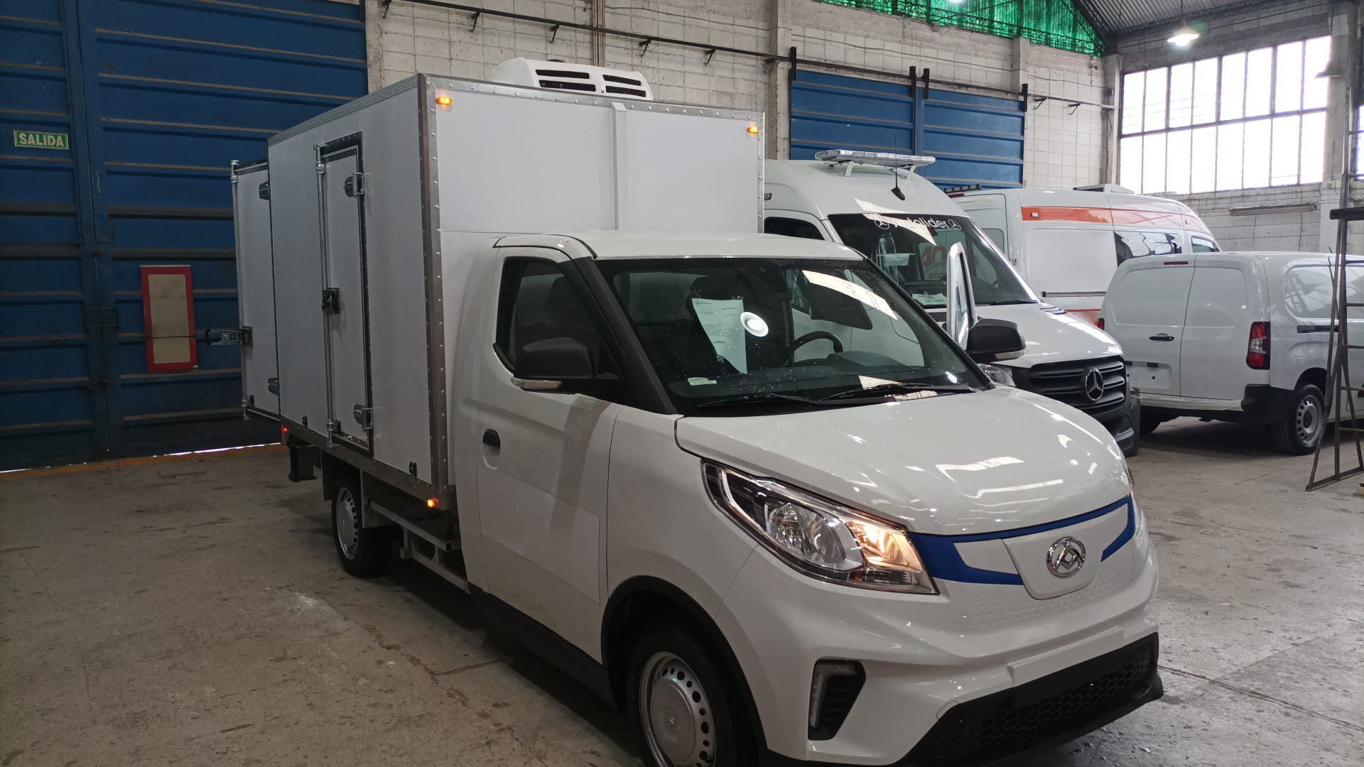 De koelunits voor minibusjes van Corunclima: stabiliteit, betrouwbaarheid en veiligheid voor de transportsector.