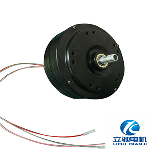 Nordamerikanischer Deckenventilatormotor AC im antiken Stil Nordamerikanischer Deckenventilatormotor AC im antiken Stil