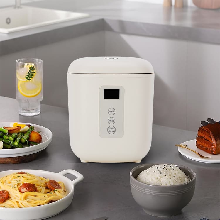 Nueva arrocera compacta con pantalla de dos tubos que prepara arroz con calidad de restaurante para hogares de 2 a 3 personas.