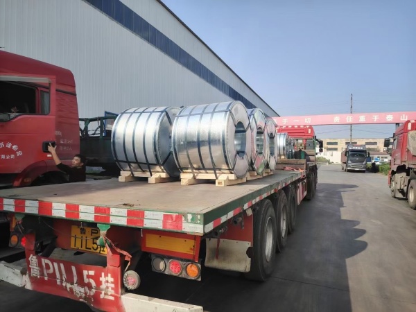 400 tons of galvanized coils shipped to Malaysia.