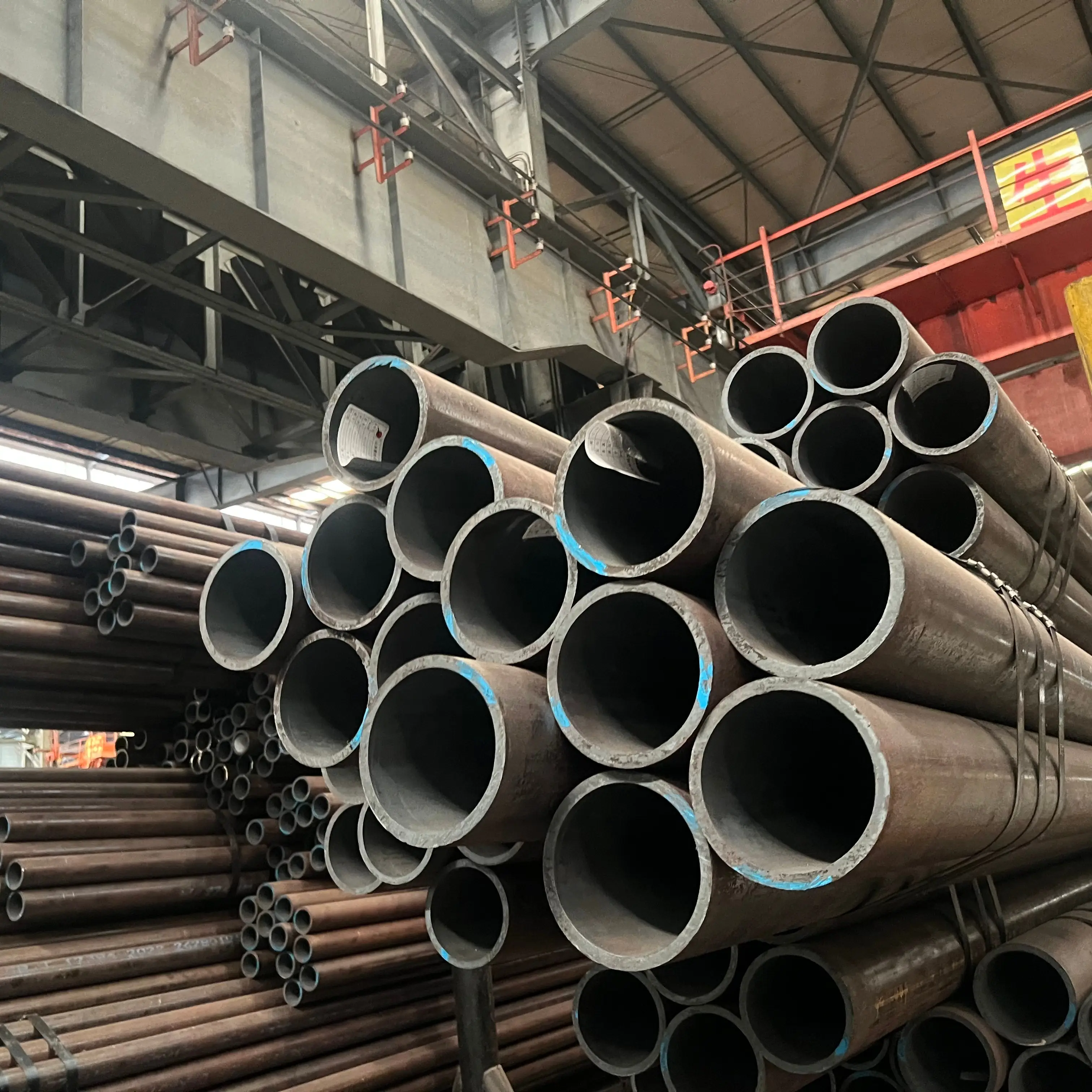 Hot Rolled A106 Sch40 St37 St52 1020 1045 A106b 10 Inch 42 Astm seamless Carbon steel pipe