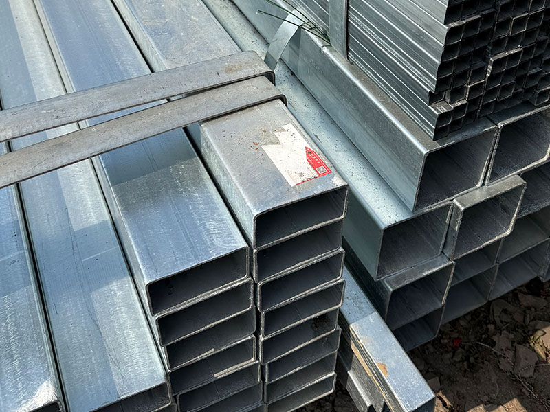 Detailed analysis of the use and advantages of galvanized square pipe