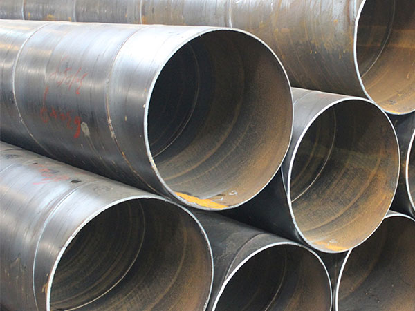 Welded pipes and seamless steel pipes: Uses, Characteristics and Practical applications