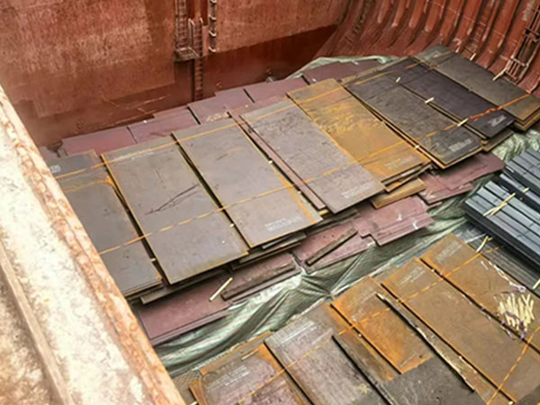 152 tons of steel plates are being sent to India.