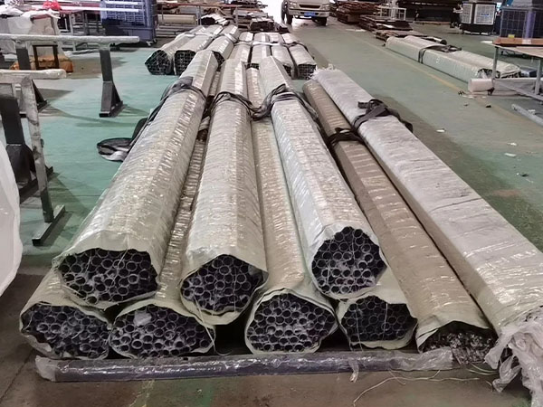 28 tons of stainless steel pipes shipped to Vietnam