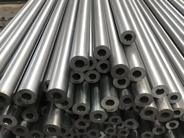 The manufacturing process and application fields of precision seamless steel pipes