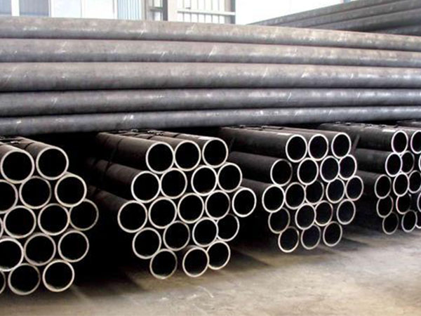 The performance differences between steel pipes and reinforcing bars