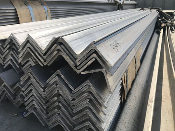 The Characteristics and Applications of Stainless Steel Angle Irons