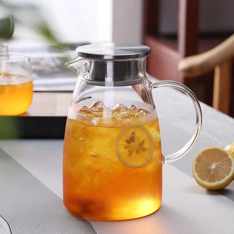 borosilicate glass jug