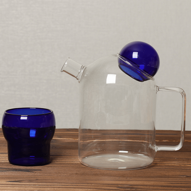 Clear Borosilicate Glass Water Pitcher With Ball Lid