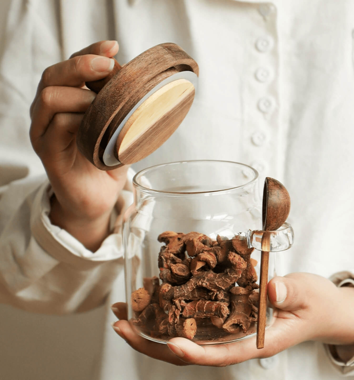 Clear Glass Storage Jars With Wooden Lid And Spoon