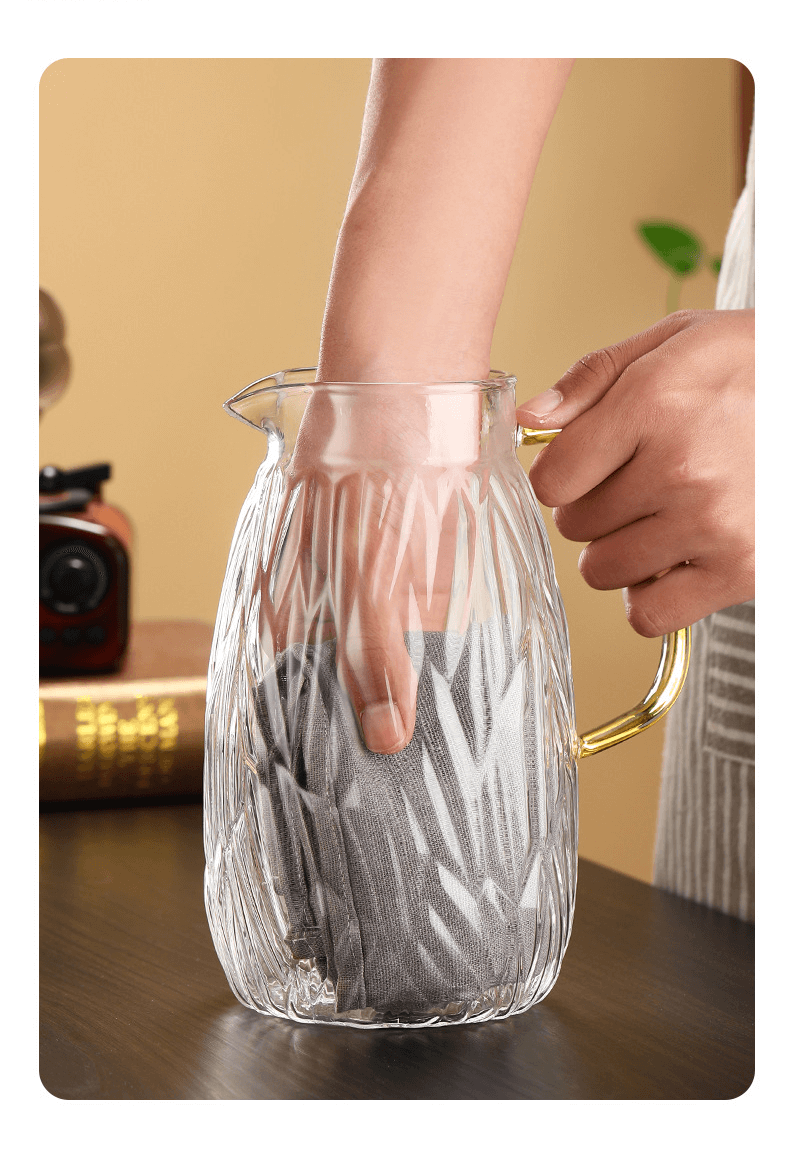 glass water pitcher with stainless steel lid