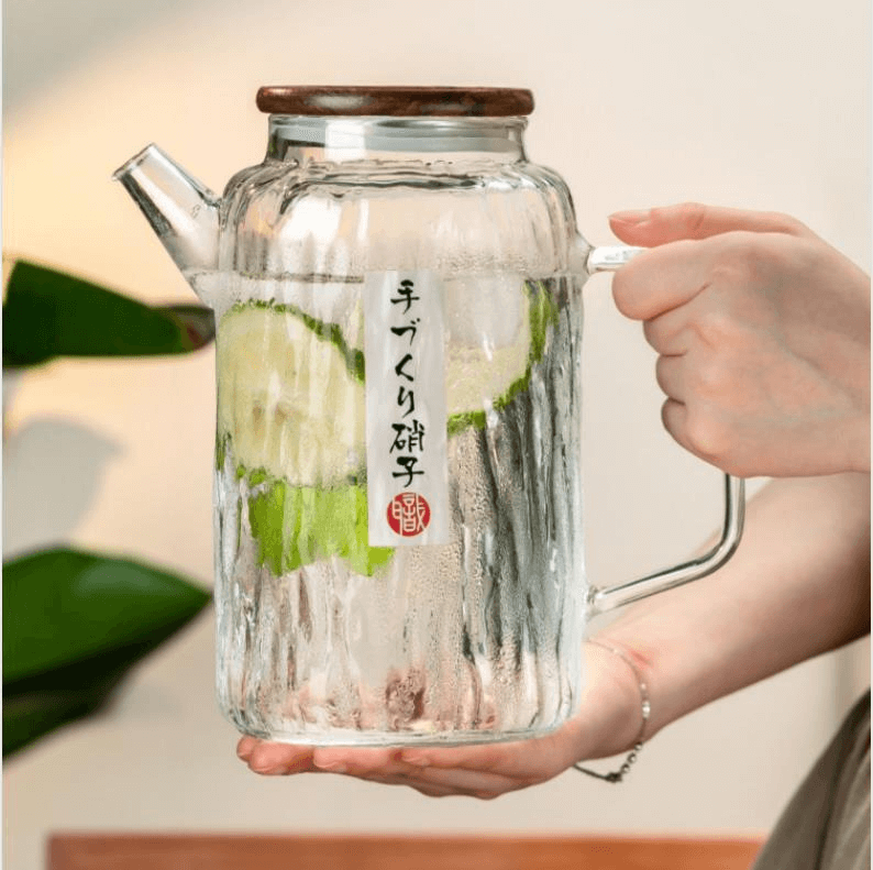 jug with handle and lid