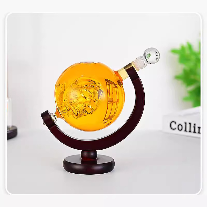 Skull Design Glass Liquor Whiskey Decanters Set With Skull Cup