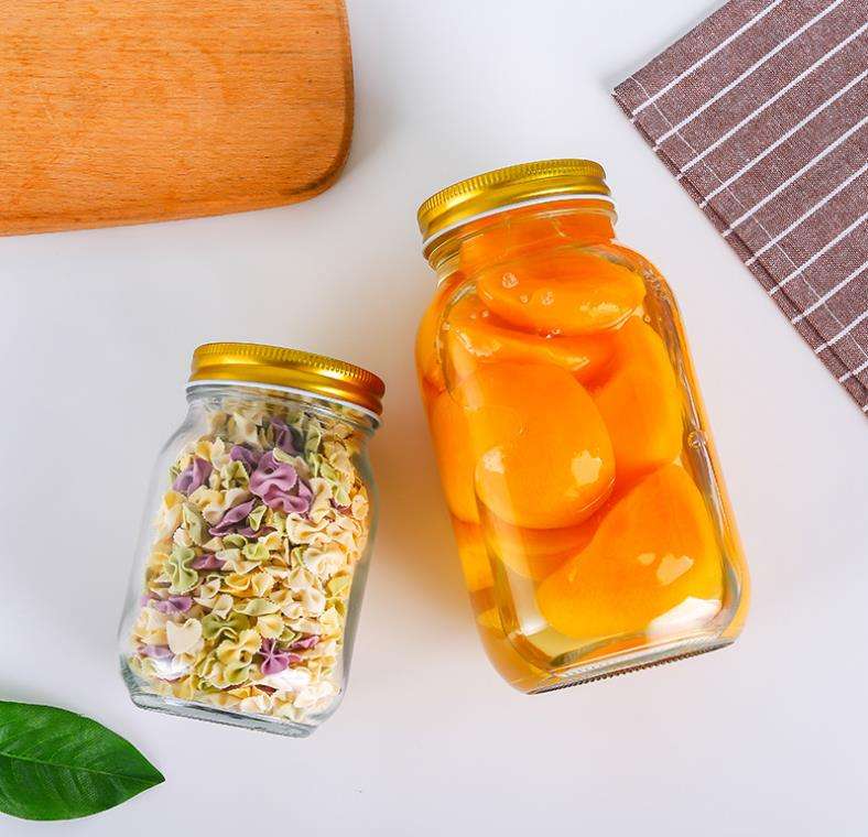 Airtight Glass Refrigerator Storage Containers With Screw Lids