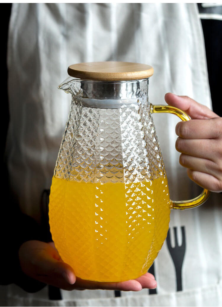 Light Weight Glass Iced Tea Juice Carafe With Spout