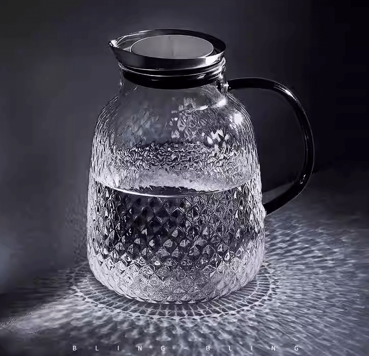 airtight glass pitcher