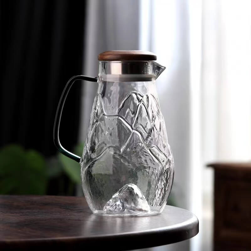 Clear Borosilicate Glass Water Pitcher With Wooden Lid