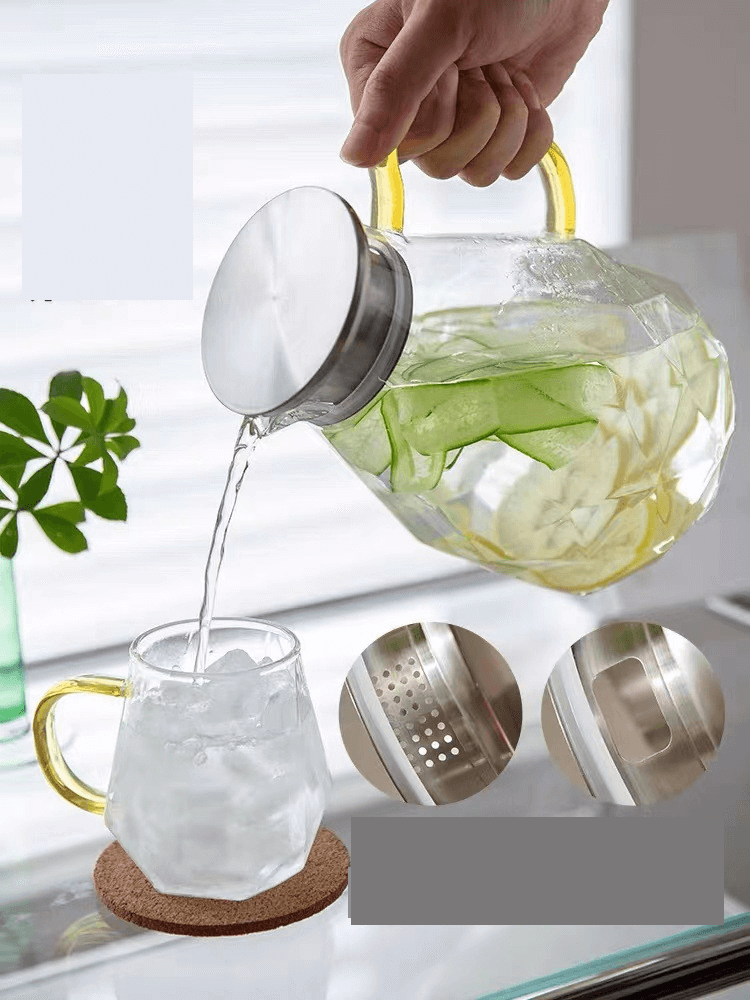 Design Borosilicate Glass Water Pitcher With Stainless Steel Lid