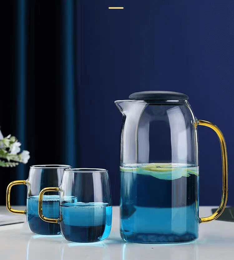 BPA Free Silicone Lid Iced Tea Glass Pitcher Juice Use
