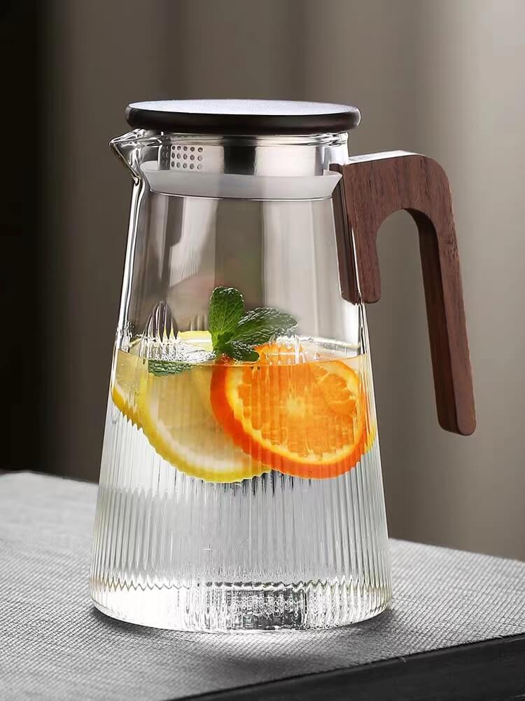 Modern Large 1 Quart Glass Pitcher With Lid And Wooden Handle