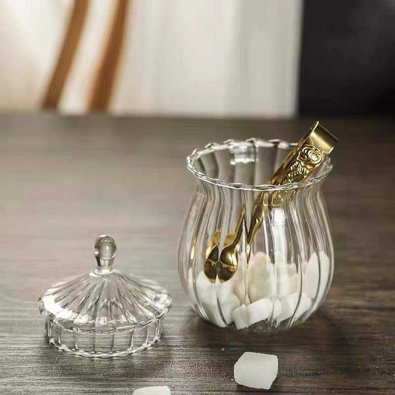 Handmade Clear Dustproof Borosilicate Glass Candy Jar with Lid